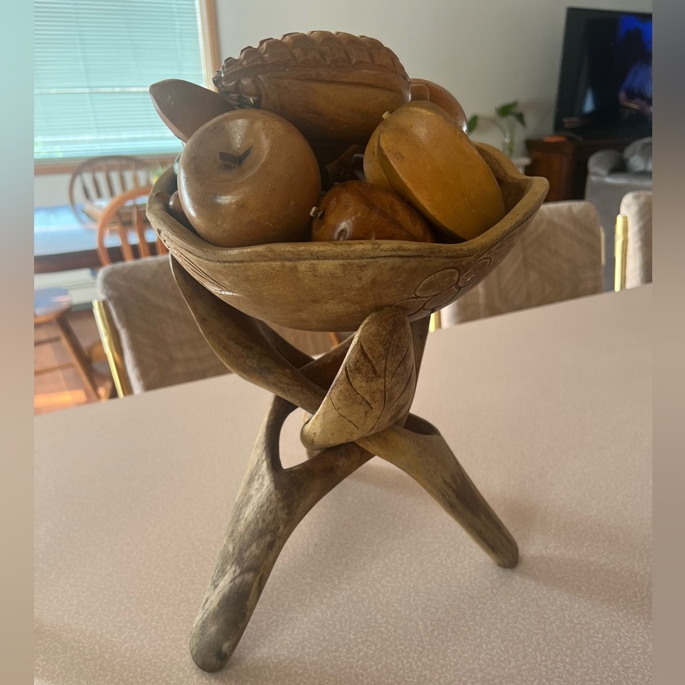 MCM solid wood fruit bowl with fruit .Wooden Fruit Bowl with Stand